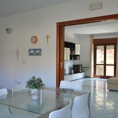 Casa Vacanze Le Palme Lägenhet Noto Exteriör bild